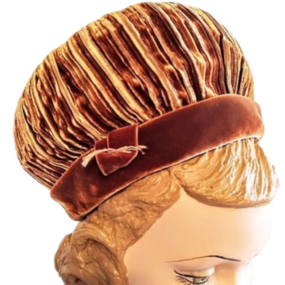 1960s Mod Vintage Designer Rust Velvet Pleated Big Bubble Style Hat Lilly Dache - Picture 3 of 7